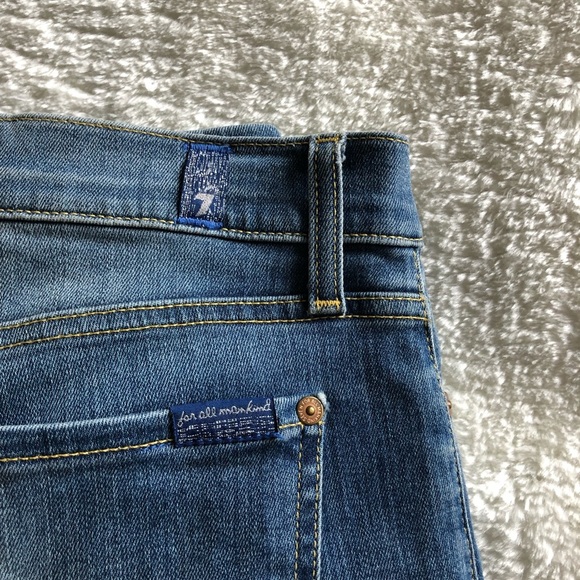 7 For All Mankind Cropped Gwenevere Jeans - Picture 4 of 8